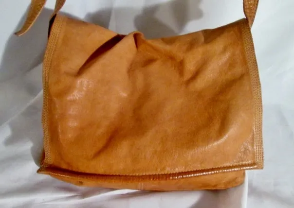 EMILY ANN BOCA RATON Leather Hobo Satchel Flap Crossbody Shoulder Bag BROWN Purse