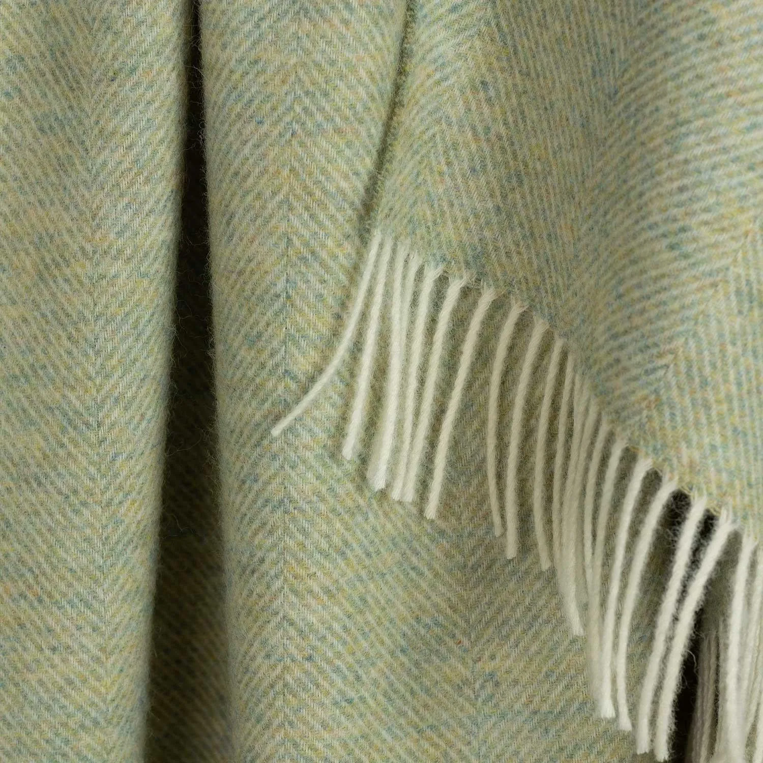 Shetland Wool Herringbone Throw - Sage