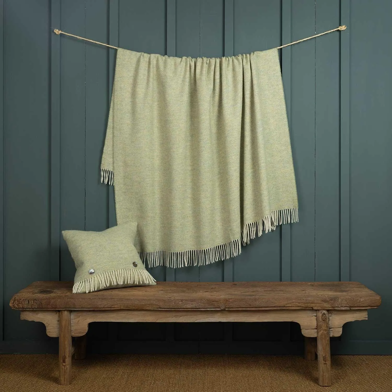 Shetland Wool Herringbone Throw - Sage