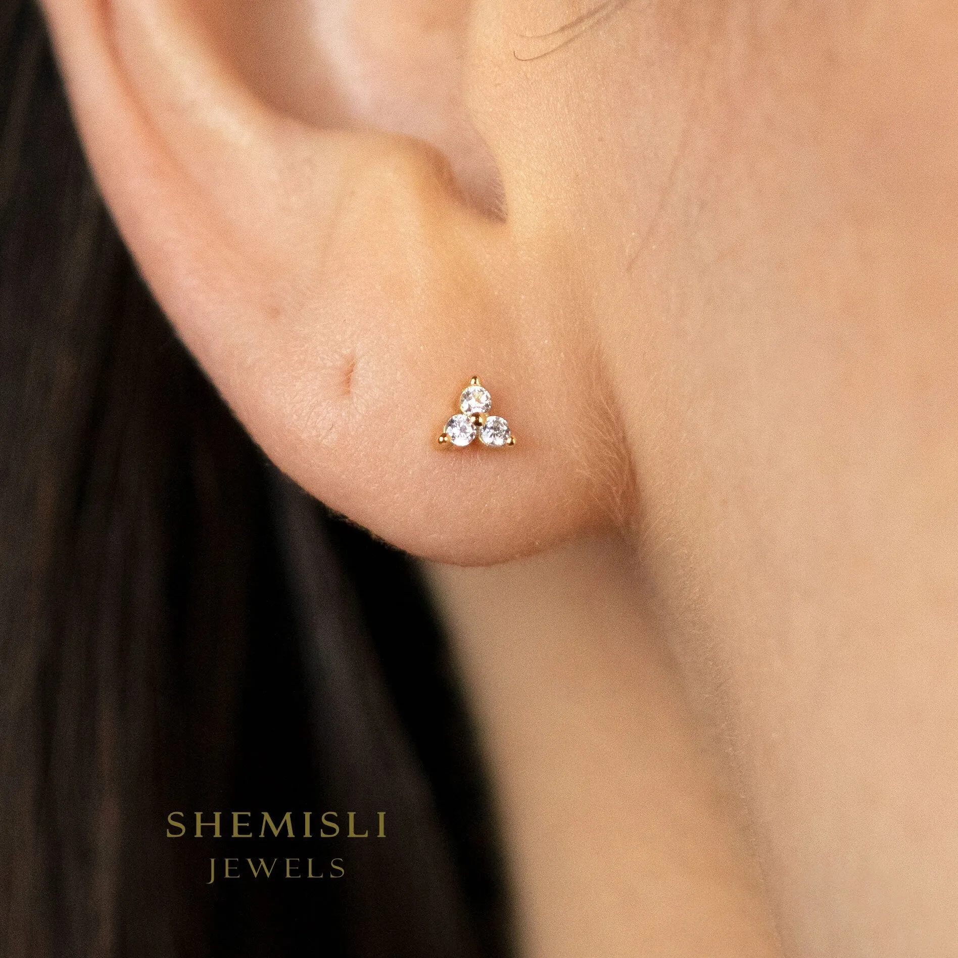 Tiny White Stone Clover Flower Stud, Unisex, Gold, Silver SHEMISLI SS039 Butterfly End, SS793 Screw Ball End (Type A)